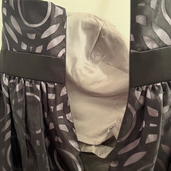 Strapless Black and Silver Cocktail Dress size 6 - Picture 8 of 12